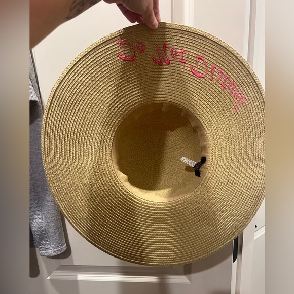 "Do not disturb" Embroidered Floppy Beach Hat - Picture 3 of 4